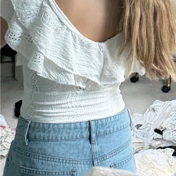 Zara White Ruffled Top - Picture 5 of 5